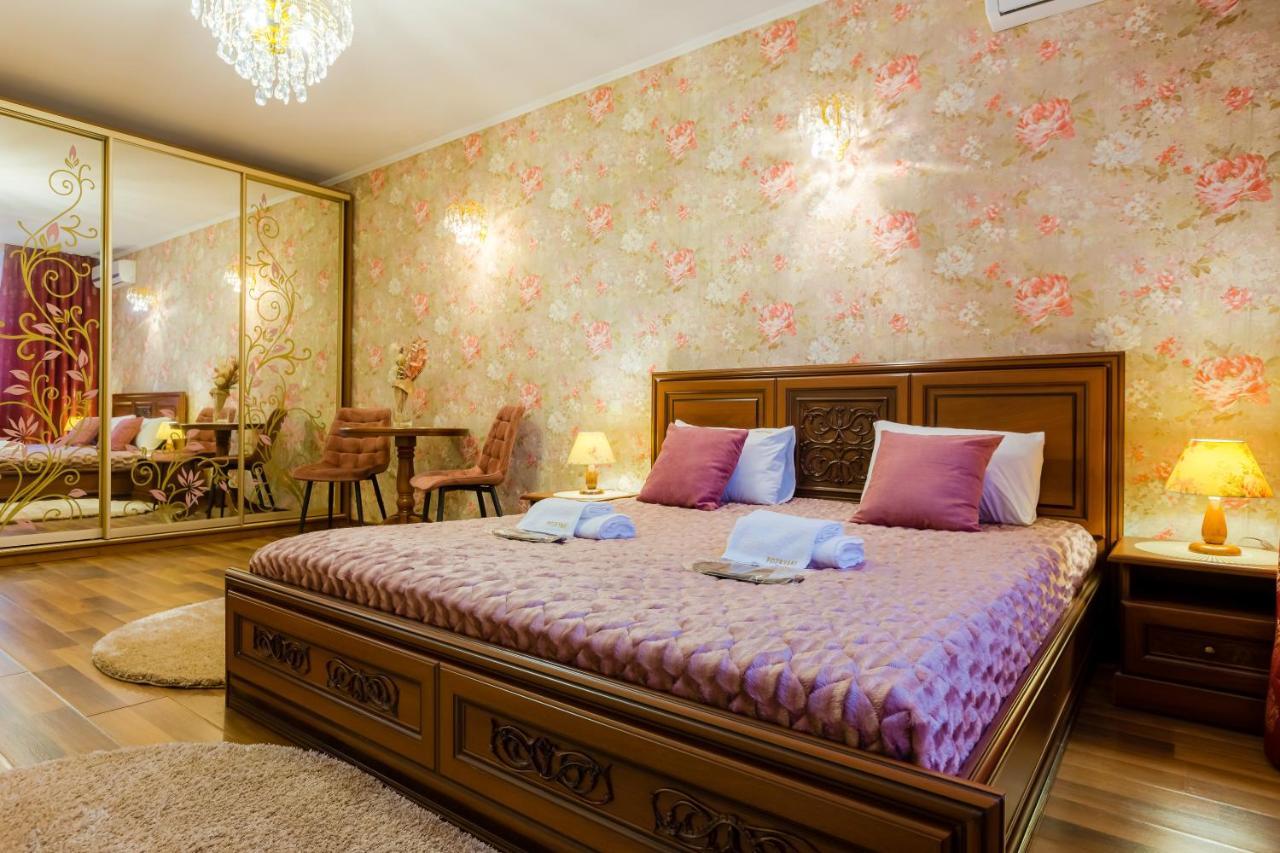 Poznyakoff Aparthotel 키예프 외부 사진